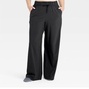 Women's Black Relaxed Fit Pants